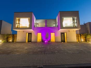 Modern Holiday Home With Private Swimming Pool