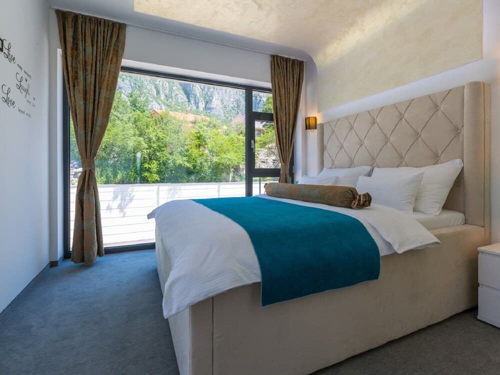 Modern Holiday Home With Private Swimming Pool