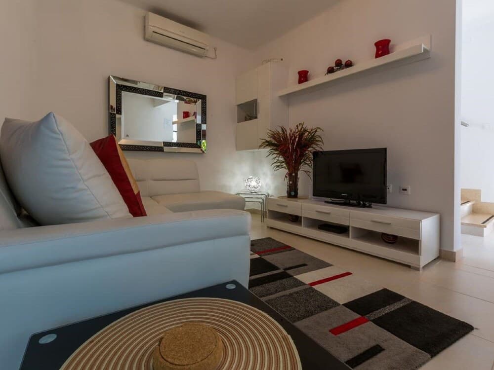 Spacious Holiday Home in Kvarner With Swimming Pool