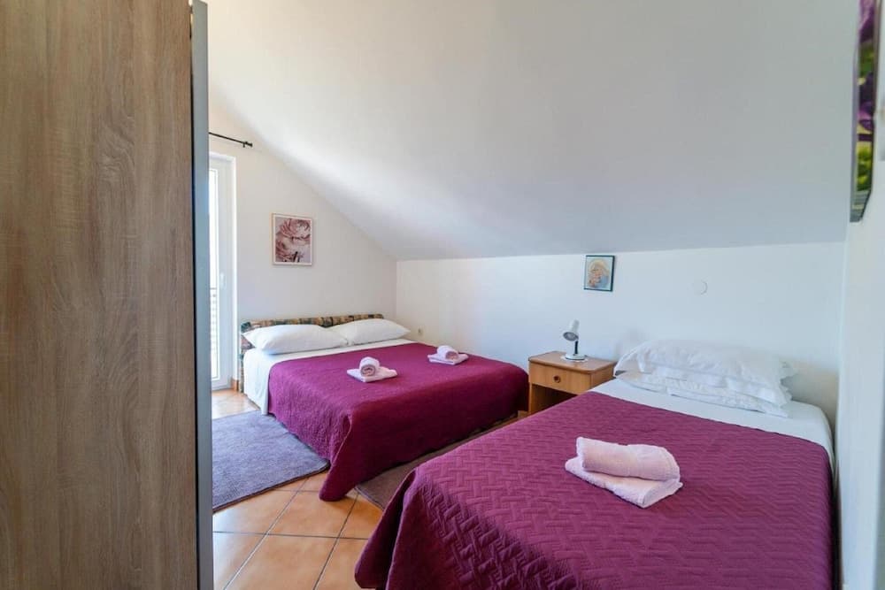 Comfortable Apartment With Balcony in a Quiet Area, Near the Beach