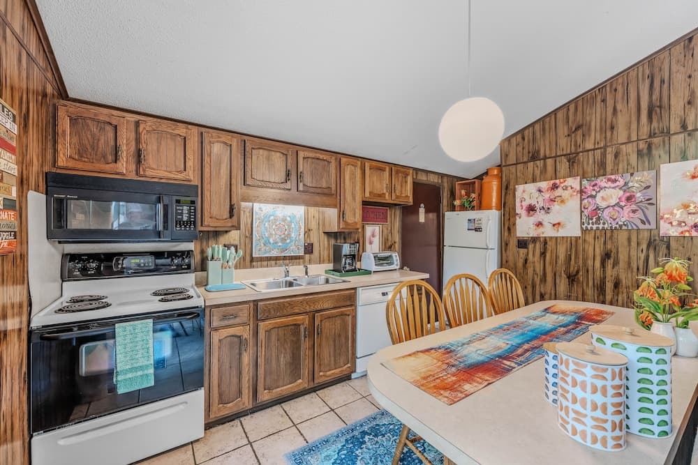 Country Comfort -country Escape!