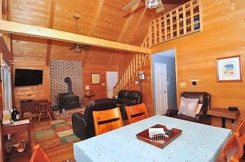 Rosies Creekside Retreat - 3 BR Escape!