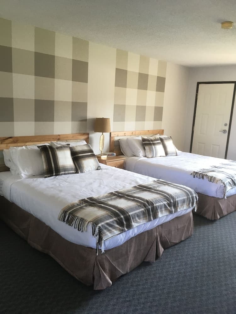 Christina Lake Motel and RV Park