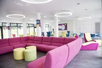 Goldcrest Village Deluxe University Campus Rooms