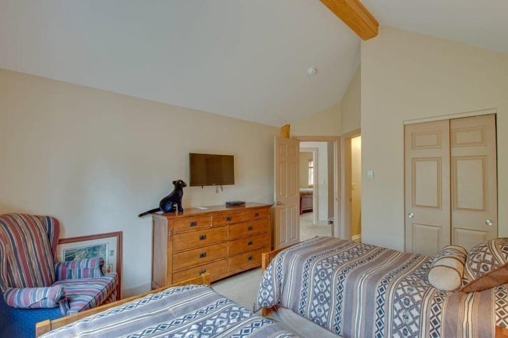 1994 Starfire Townhomes