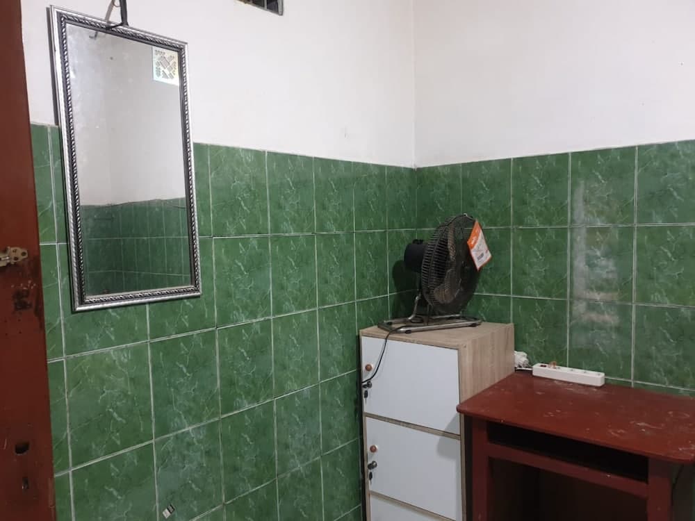 Homestay Mas Arjuna - Female Only