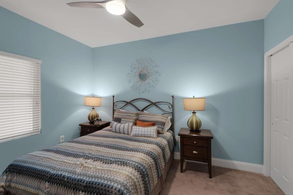 Laketown Wharf by iTrip