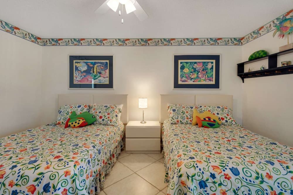 Edgewater Beach Resort Tower 3- 811