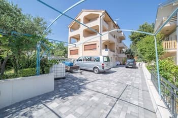 Luxury Apartments Iva