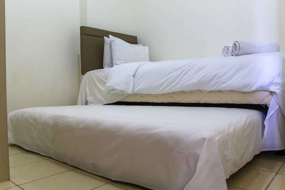 Modern 2BR Apartment Puri Park View for 4 Pax