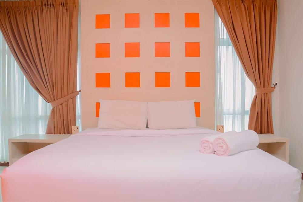 Best View and Spacious 2BR Green Bay Pluit Apartment