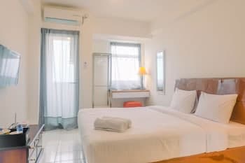 Best Price Studio Apartment at Gunung Putri Square