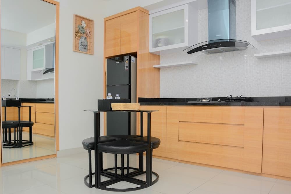 Pleasant and Modern 2BR Grand Kamala Lagoon Apartment