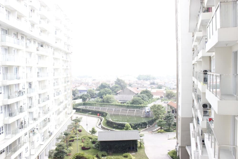 Modern & Comfy 2BR Apartment at Gateway Pasteur