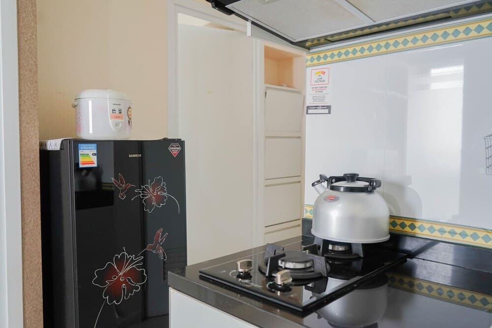 Cozy 2BR for 3 Pax Green Pramuka Apartment