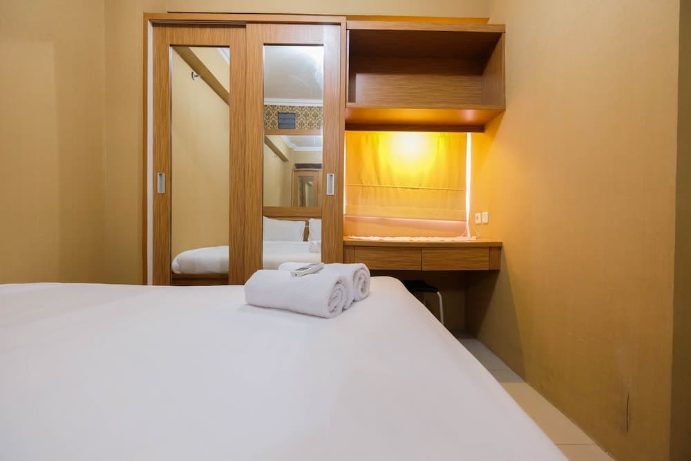 Cozy Stay 2BR @ Green Pramuka Apartment
