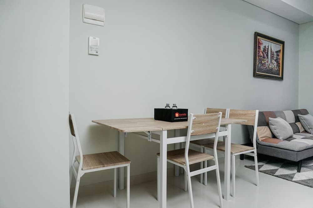 Deluxe Puri Mansion 1BR Apartment with Sofa Bed