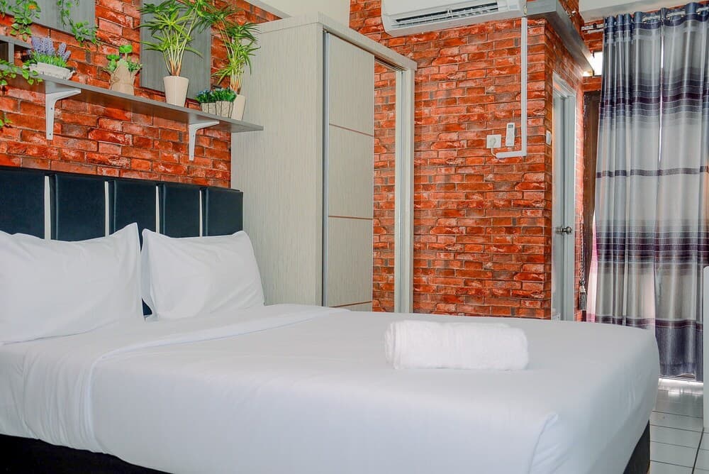 Comfy and Contemporer Studio Kemang View Apartment