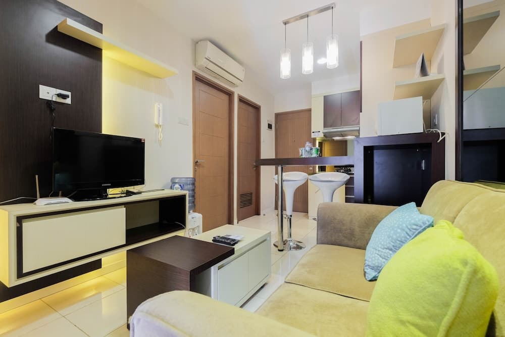 Luxurious and Comfy 2BR Cinere Bellevue Suites Apartment