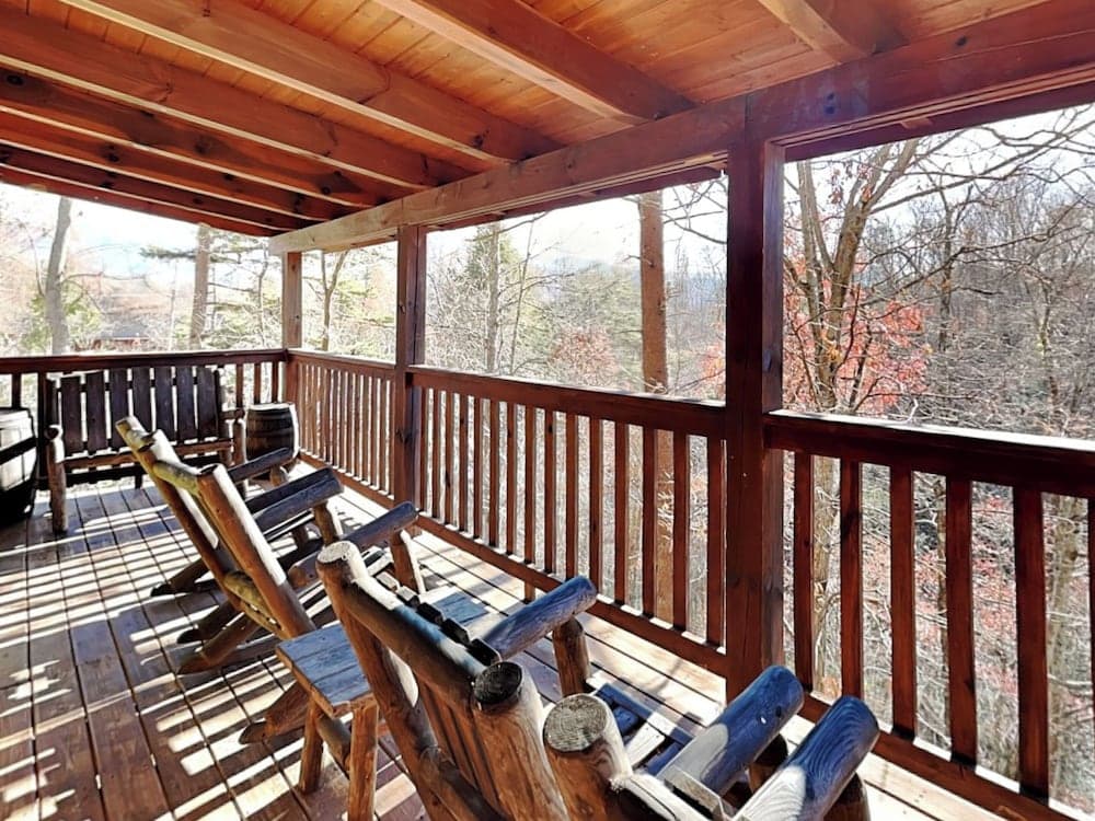 Running Bear by Jackson Mountain Rentals