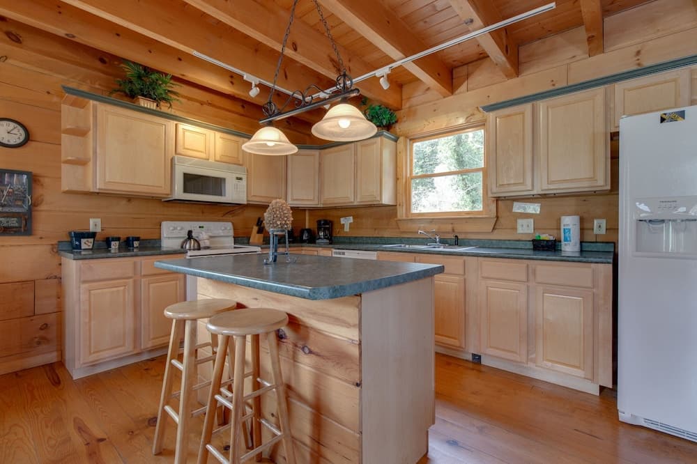 Spring View by Jackson Mountain Rentals