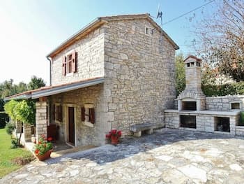 Holiday Homes Ana & Maria