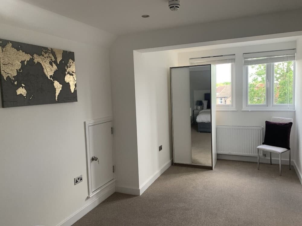 Morland House, Hornchurch