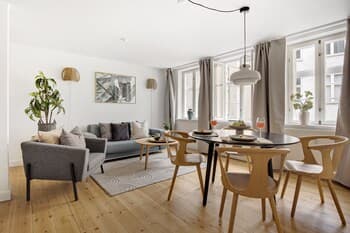 Sanders Central - Chic 1-bdr Apt in City Center