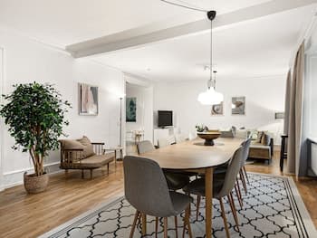 Sanders Stage - Cozy 4-bdr Apt Near Nyhavn