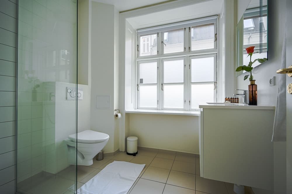 Sanders Frontier - Nice 2-bdr Apt Near Harbour