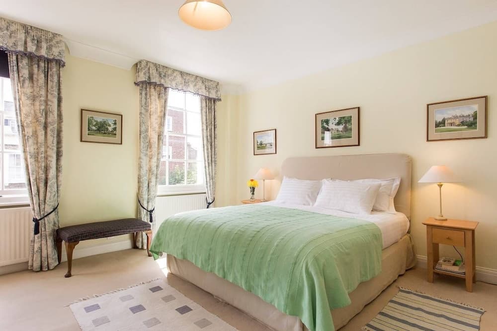 JOIVY Luxurious 2BR flat in Pimlico, near Warwick sq