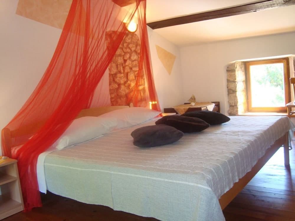 Apartment Justina-Labin-quiet place