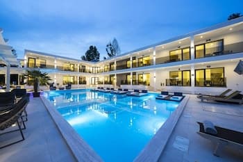 Avaton Luxury Resort