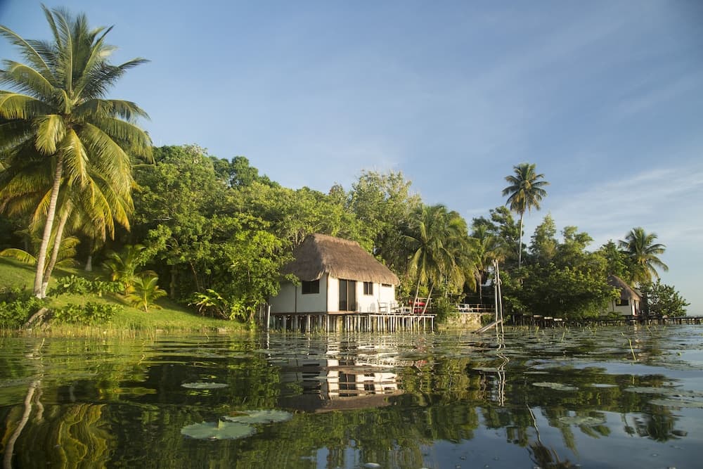 Lagoon Front Suite with Bikes & Kayaks
