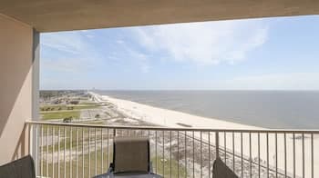Sea Breeze 1002 Penthouse