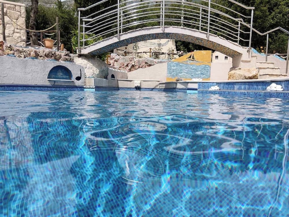 Holiday Home Lazuština Paradise