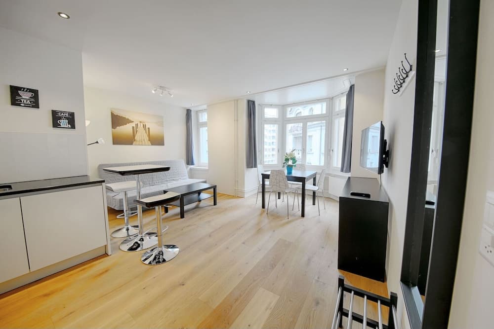 Hitrental City Apartments