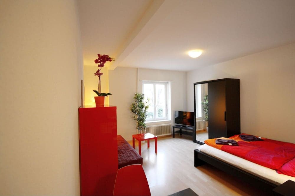 Hitrental Stauffacher Apartments