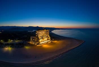 Renebleu by Walkerhill