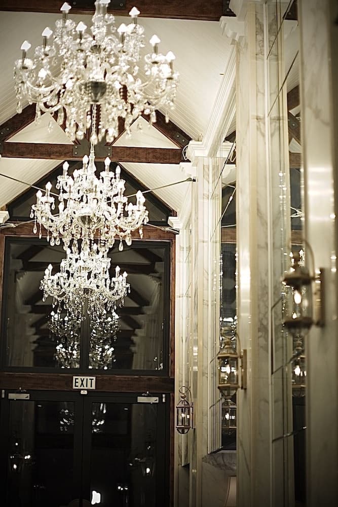 The Salisbury Luxury Class