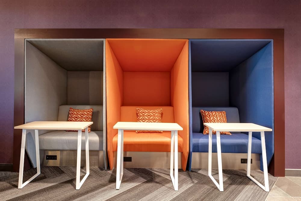 Tru by Hilton Grantville, PA