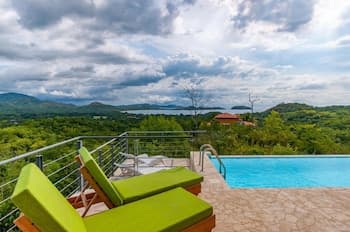 Big, Ultramodern Hillside Home With Private Pool and Endless Ocean Views