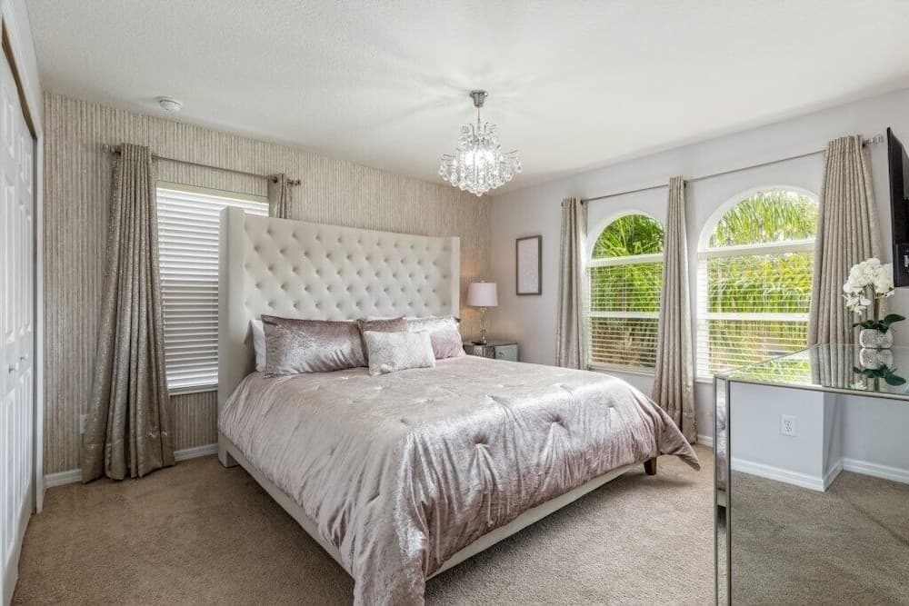 12 Guests Private Pool Disney Area 6 Bedroom Villa by Redawning