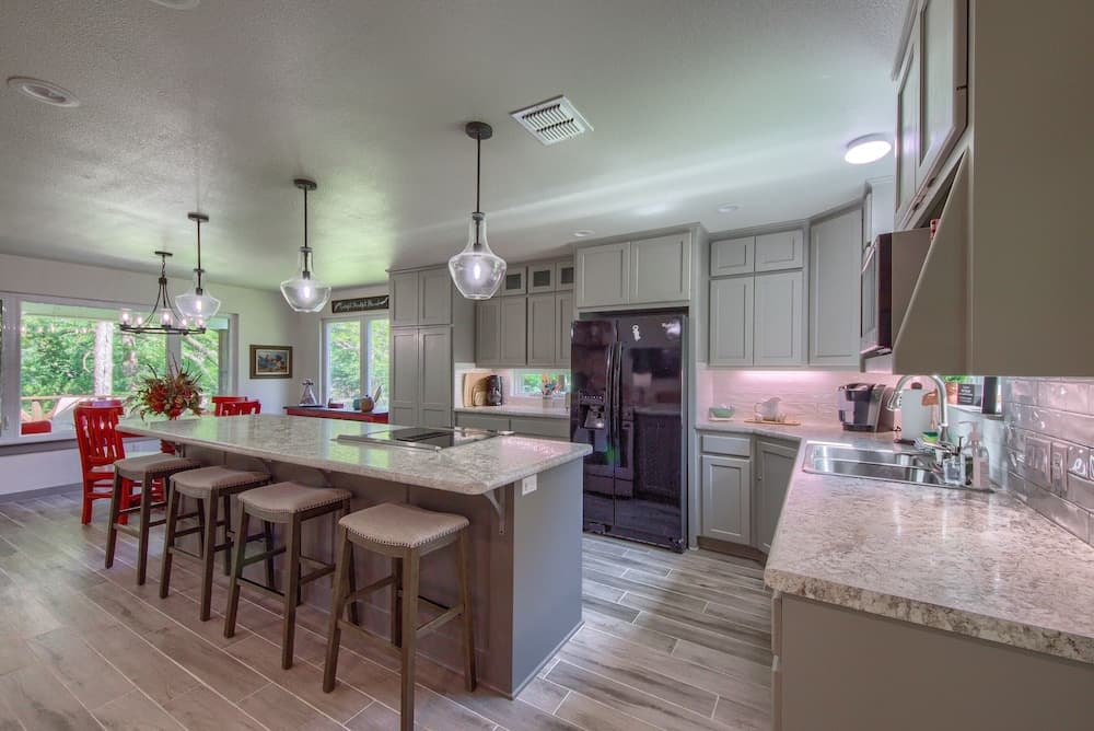 Down River Haus Ld 727 3 Bedroom Home by RedAwning