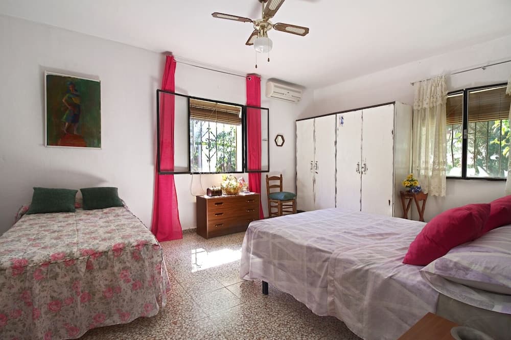 Casa Rural con Piscina Privada en Málaga