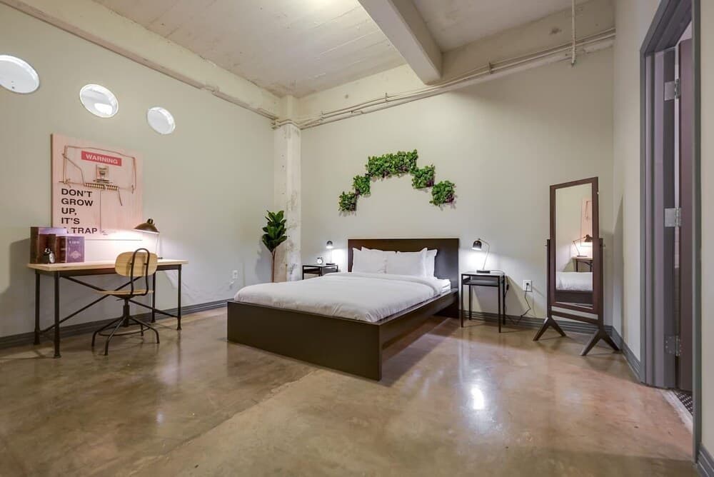 Jurny - Downtown Dallas Apartments