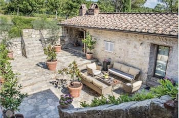 Le Pratola Luxury Villa