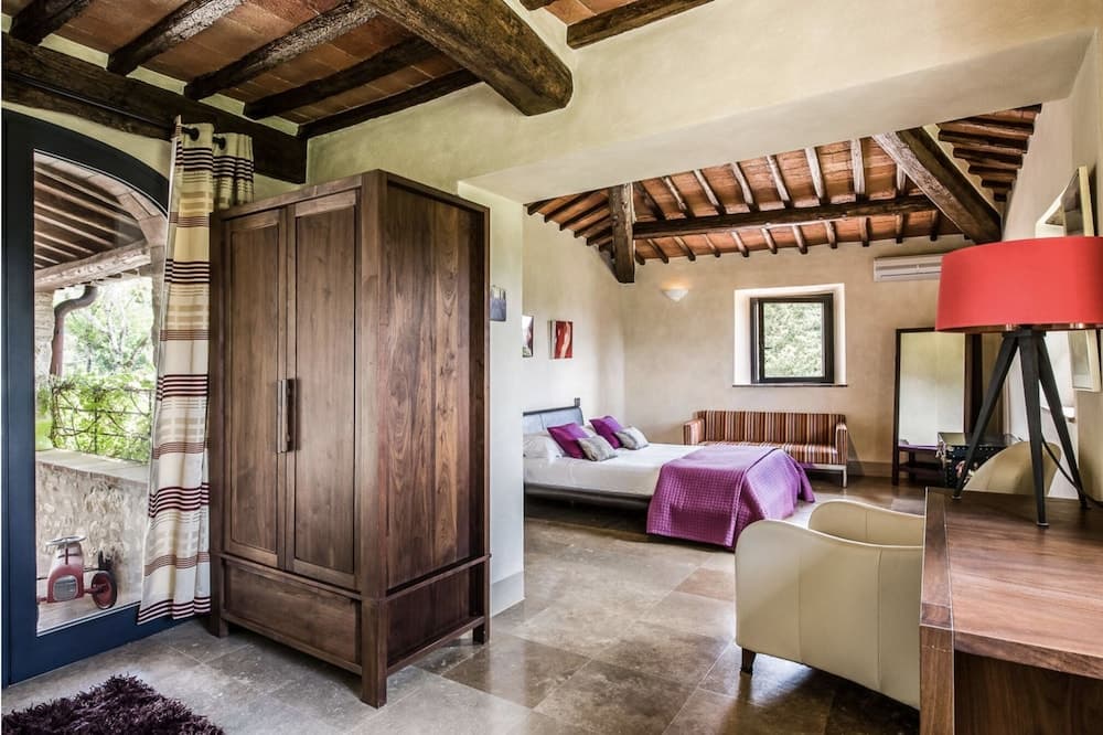 Le Pratola Luxury Villa