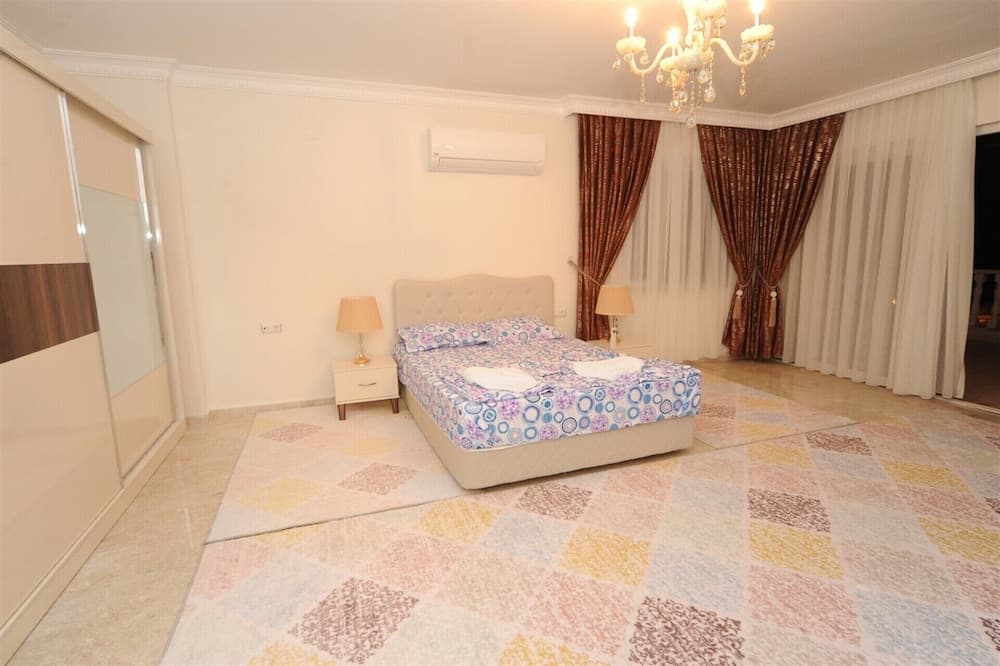 Luxury 9 Bedroom Villa With Private Pool, Alanya Villa 1033