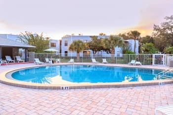 Modern Atrium Drive Condo